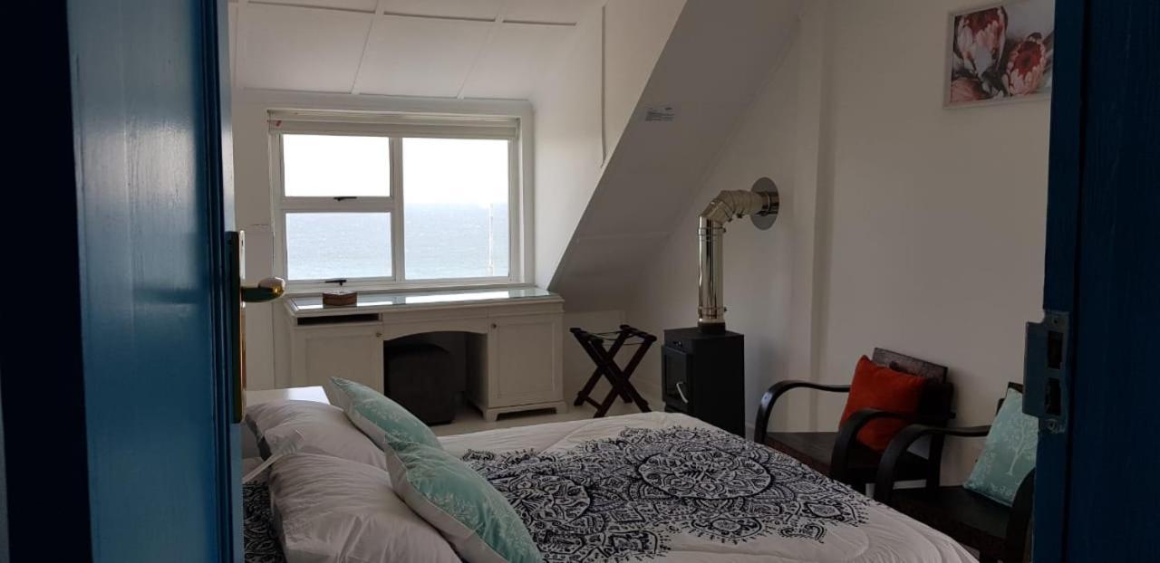 Rachawadee Accomodation​ & Health Spa Simon's Town Bagian luar foto