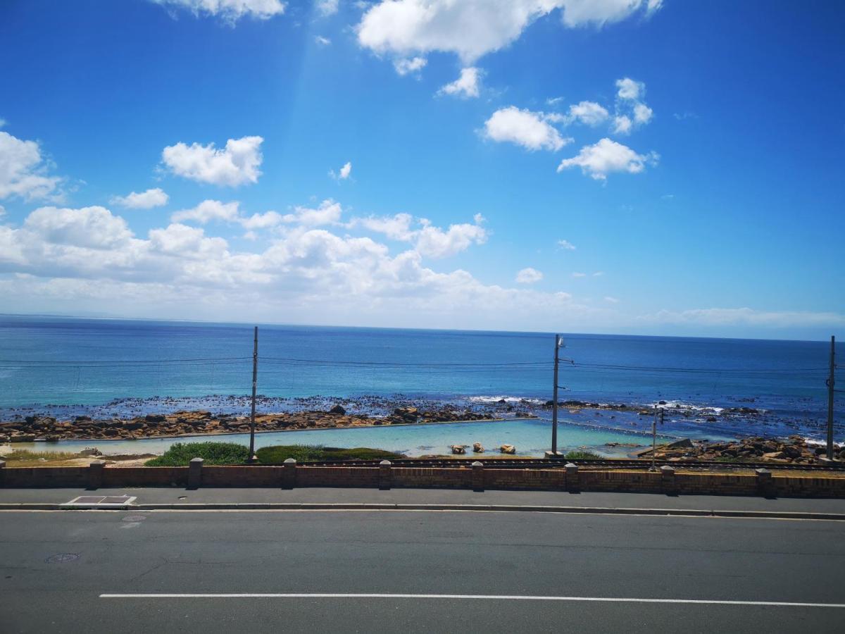 Rachawadee Accomodation​ & Health Spa Simon's Town Bagian luar foto