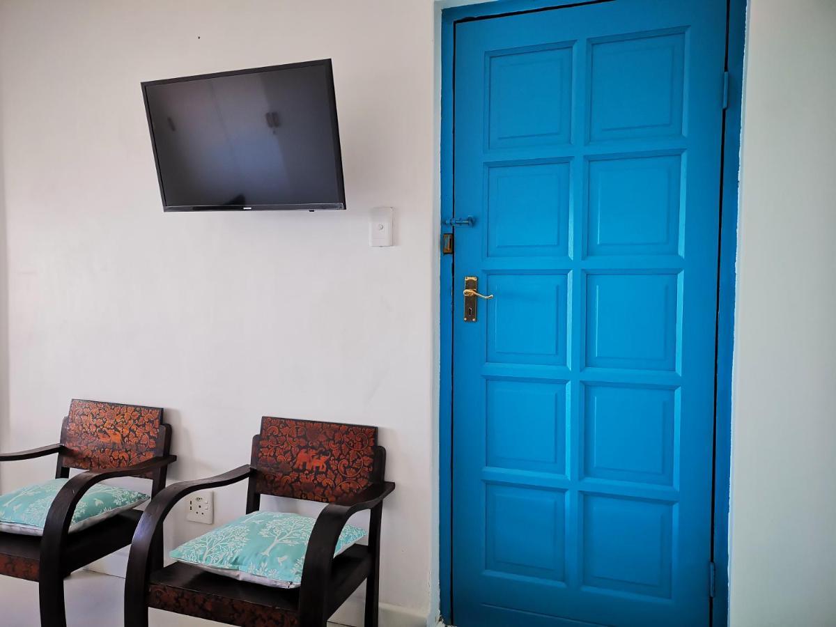 Rachawadee Accomodation​ & Health Spa Simon's Town Bagian luar foto